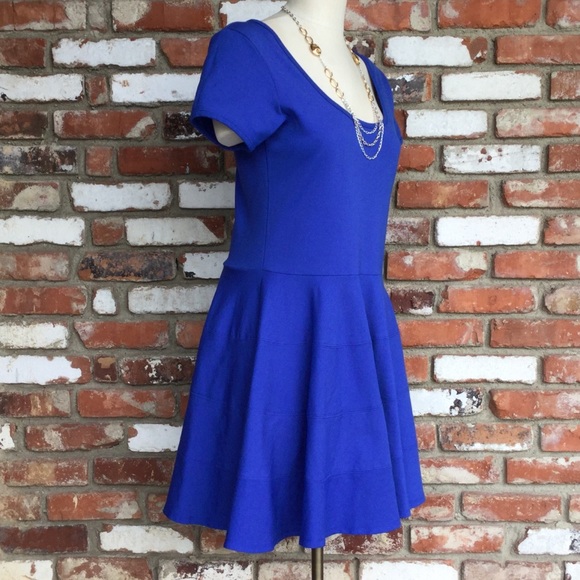 Cobalt Blue Dress with Edgy Rear Zipper! - Picture 5 of 7